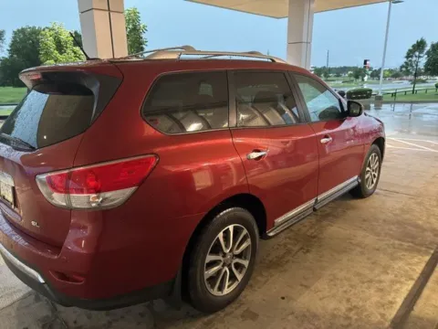 More photos of 2013 Nissan Pathfinder SL at Jim Norton Chevrolet, OK