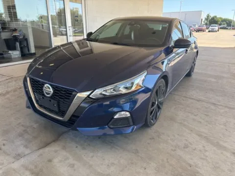 More photos of 2020 Nissan Altima 2.5 SR at Jim Norton Chevrolet, OK