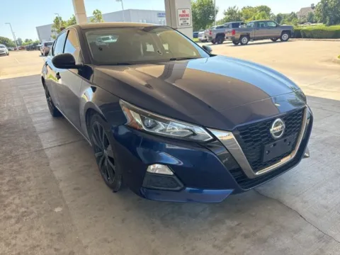 Blue 2020 Nissan Altima 2.5 SR for sale in Broken Arrow, OK