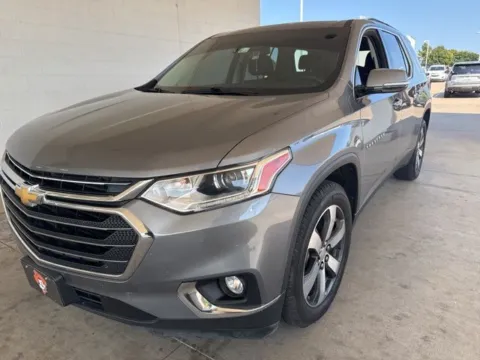 Gray 2019 Chevrolet Traverse 3LT for sale in Broken Arrow, OK