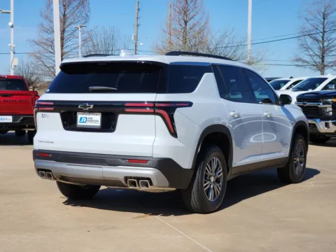 More photos of 2026 Chevrolet Traverse LT at Jim Norton Chevrolet, OK