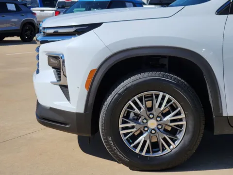 More photos of 2026 Chevrolet Traverse LT at Jim Norton Chevrolet, OK