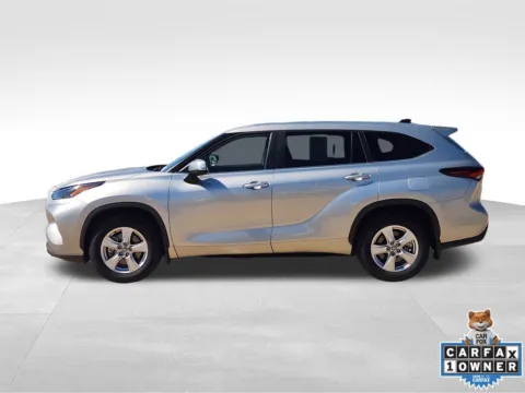 More photos of 2024 Toyota Highlander LE at Jim Norton Chevrolet, OK