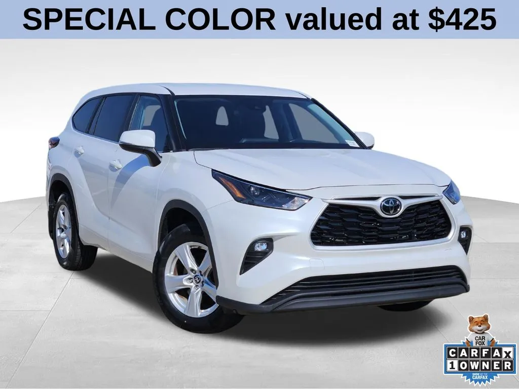 White 2024 Toyota Highlander LE for sale in Broken Arrow, OK