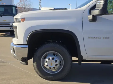 More photos of 2025 Chevrolet Silverado 3500HD Work Truck at Jim Norton Chevrolet, OK