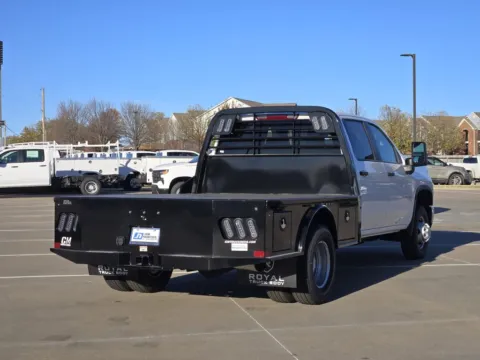 More photos of 2025 Chevrolet Silverado 3500HD Work Truck at Jim Norton Chevrolet, OK