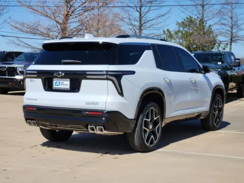 More photos of 2026 Chevrolet Traverse High Country at Jim Norton Chevrolet, OK