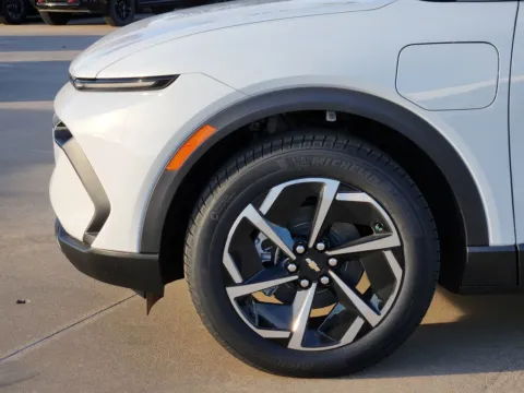 More photos of 2026 Chevrolet Equinox EV LT at Jim Norton Chevrolet, OK