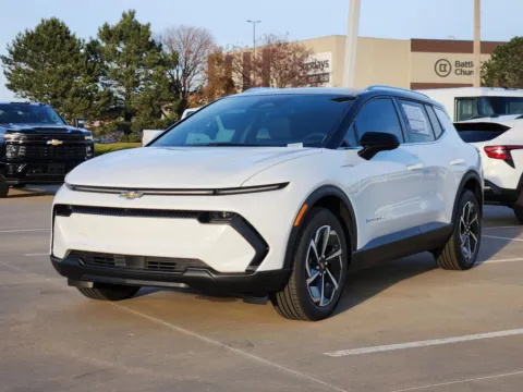 Photos of 2026 Chevrolet Equinox EV LT for sale in Broken Arrow, OK at Jim Norton Chevrolet