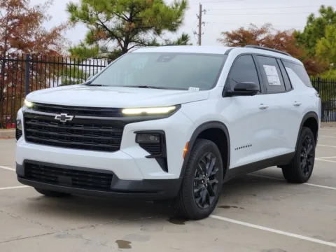 Photos of 2026 Chevrolet Traverse LT for sale in Broken Arrow, OK at Jim Norton Chevrolet