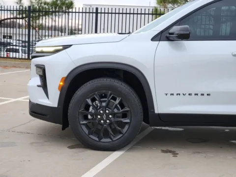 More photos of 2026 Chevrolet Traverse LT at Jim Norton Chevrolet, OK