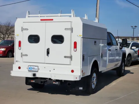 More photos of 2025 Chevrolet Silverado 2500HD Work Truck at Jim Norton Chevrolet, OK