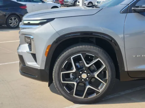 More photos of 2026 Chevrolet Traverse High Country at Jim Norton Chevrolet, OK