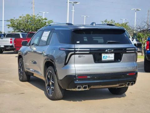 More photos of 2026 Chevrolet Traverse High Country at Jim Norton Chevrolet, OK
