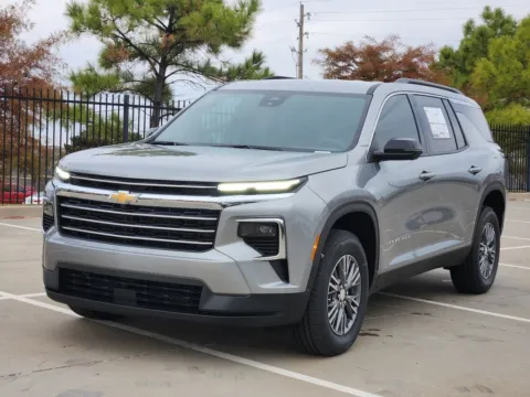 Photos of 2026 Chevrolet Traverse LT for sale in Broken Arrow, OK at Jim Norton Chevrolet