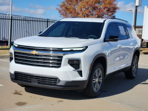 Photos of 2026 Chevrolet Traverse LT for sale in Broken Arrow, OK at Jim Norton Chevrolet