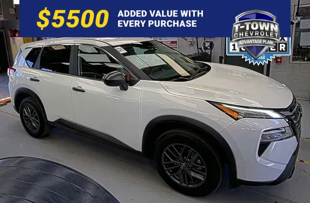 2024 Nissan Rogue S's photo