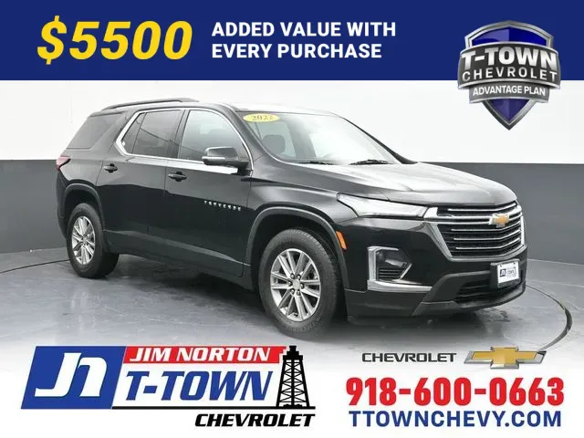 Black 2022 Chevrolet Traverse LT Leather for sale in Tulsa, OK