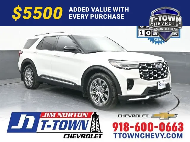 2025 Ford Explorer Platinum's photo