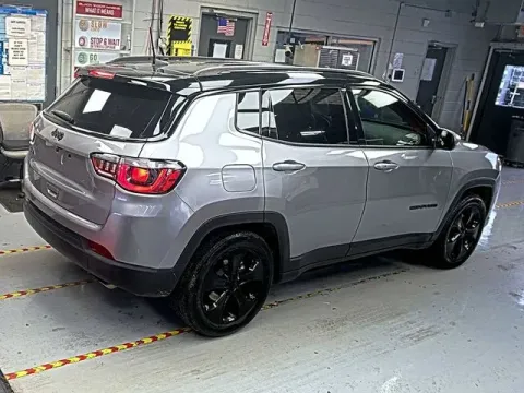 More photos of 2019 Jeep Compass Altitude at Jim Norton T-Town Chevrolet, OK