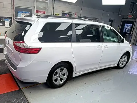 Another view of 2019 Toyota Sienna LE for sale in Tulsa, OK at Jim Norton T-Town Chevrolet