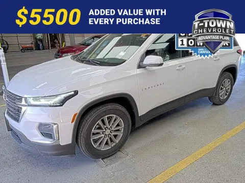 White 2022 Chevrolet Traverse LT Leather for sale in Tulsa, OK