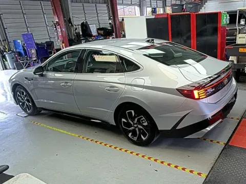 More photos of 2025 Hyundai Sonata SEL at Jim Norton T-Town Chevrolet, OK