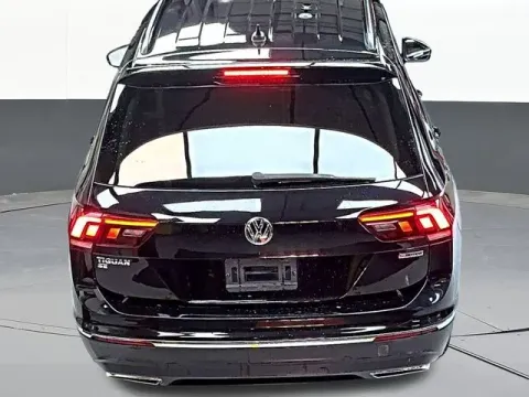 More photos of 2021 Volkswagen Tiguan at Jim Norton T-Town Chevrolet, OK