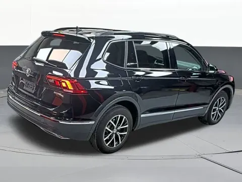 More photos of 2021 Volkswagen Tiguan at Jim Norton T-Town Chevrolet, OK