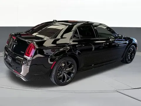 More photos of 2022 Chrysler 300 Touring at Jim Norton T-Town Chevrolet, OK