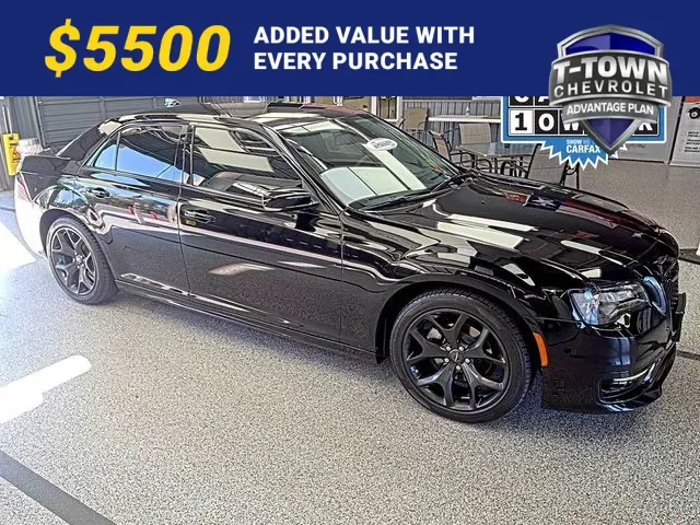 Black 2022 Chrysler 300 Touring for sale in Tulsa, OK