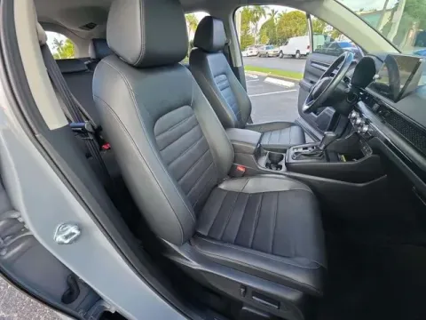 More photos of 2023 Honda CR-V EX-L at Jim Norton T-Town Chevrolet, OK