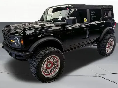 More photos of 2021 Ford Bronco at Jim Norton T-Town Chevrolet, OK