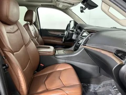 Another view of 2020 Cadillac Escalade Luxury for sale in Tulsa, OK at Jim Norton T-Town Chevrolet