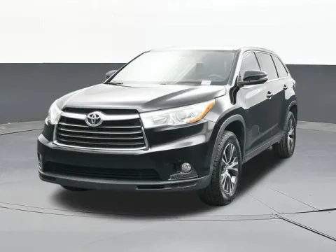 Photos of 2016 Toyota Highlander XLE V6 for sale in Tulsa, OK at Jim Norton T-Town Chevrolet
