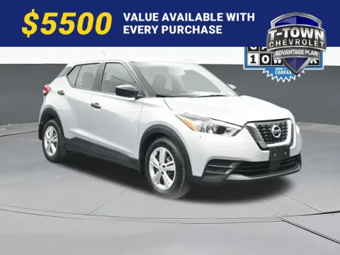 Silver 2020 Nissan Kicks S for sale in Tulsa, OK