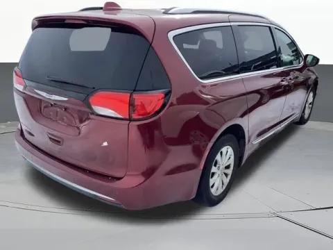 More photos of 2019 Chrysler Pacifica Touring L at Jim Norton T-Town Chevrolet, OK