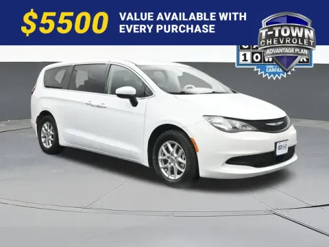 White 2022 Chrysler Voyager LX for sale in Tulsa, OK