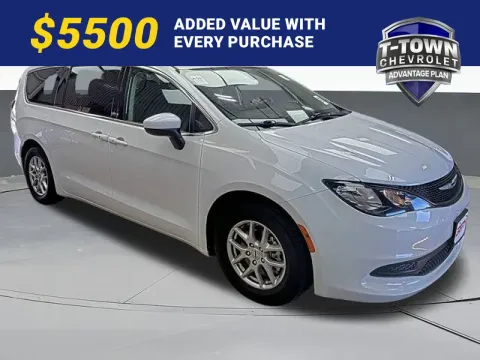 White 2022 Chrysler Voyager LX for sale in Tulsa, OK