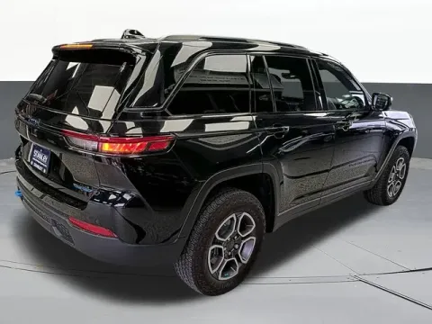 More photos of 2022 Jeep Grand Cherokee Trailhawk 4xe at Jim Norton T-Town Chevrolet, OK