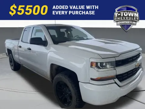 White 2017 Chevrolet Silverado 1500 Custom for sale in Tulsa, OK