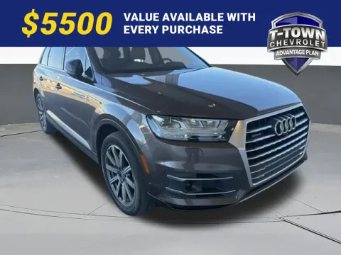 Black 2019 Audi Q7 45 Premium Plus for sale in Tulsa, OK