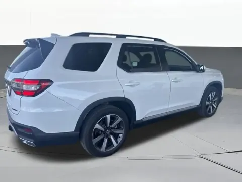 Another view of 2025 Honda Pilot Touring for sale in Tulsa, OK at Jim Norton T-Town Chevrolet