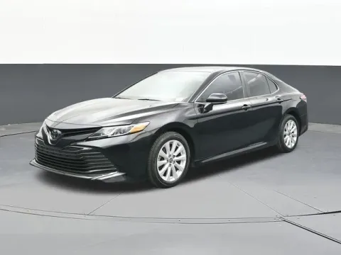 More photos of 2020 Toyota Camry LE at Jim Norton T-Town Chevrolet, OK