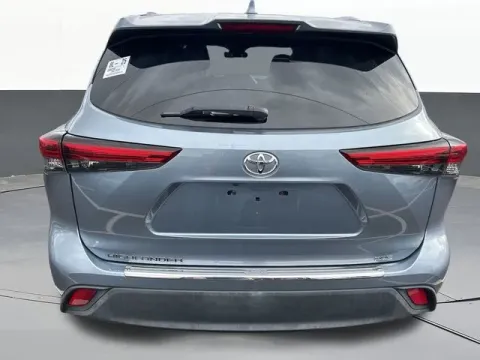 More photos of 2020 Toyota Highlander XLE at Jim Norton T-Town Chevrolet, OK