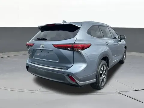 More photos of 2020 Toyota Highlander XLE at Jim Norton T-Town Chevrolet, OK