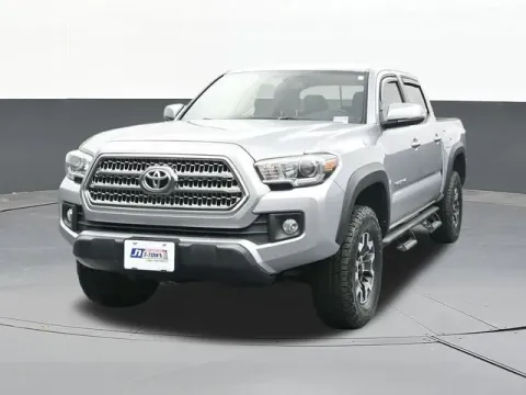 Photos of 2017 Toyota Tacoma TRD Off-Road for sale in Tulsa, OK at Jim Norton T-Town Chevrolet