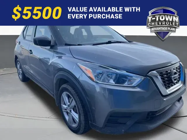 Gray 2019 Nissan Kicks S for sale in Tulsa, OK