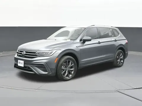 More photos of 2022 Volkswagen Tiguan 2.0T SE at Jim Norton T-Town Chevrolet, OK