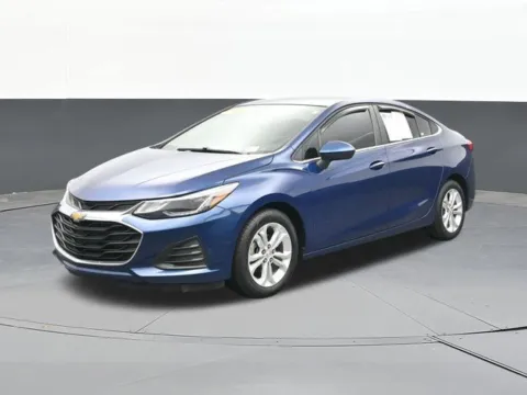 More photos of 2019 Chevrolet Cruze LT at Jim Norton T-Town Chevrolet, OK